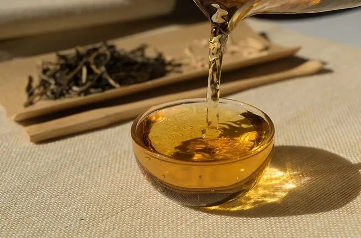 怎么喝了普洱茶嗓子會難受？