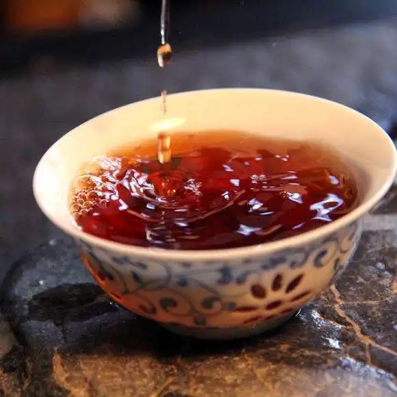 什么季節(jié)喝普洱茶好？喝普洱茶的禁忌和注意事項?