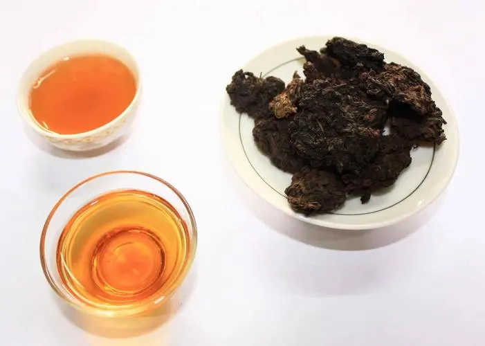 用正確的方法沖泡出老茶的精髓；評(píng)看普洱茶葉底也是一門(mén)手藝！