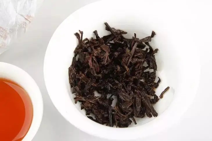 普洱熟茶好壞如何辨別？行家教你3步走！聞茶香、品茶湯、鑒葉底