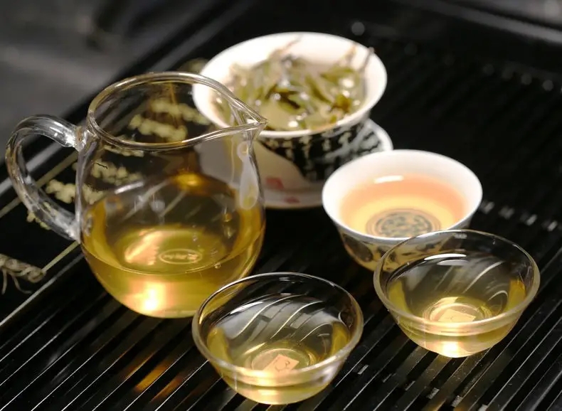 泡茶用什么水？礦泉水，純凈水還是自來水？老中醫(yī)的做法值得參考