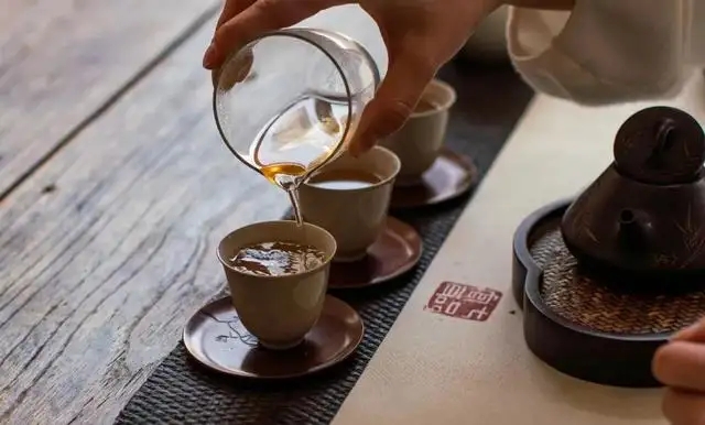 在家喝茶，或許才是我們對抗疫情的貢獻