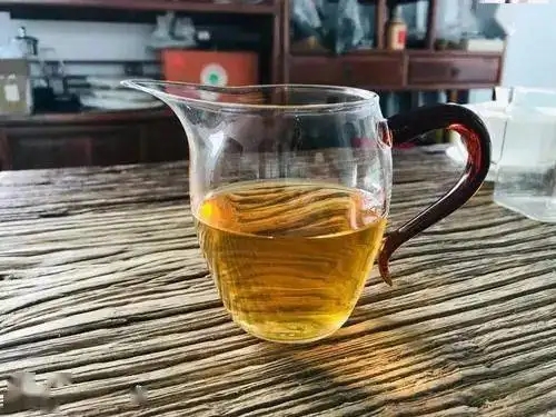 吸煙的人喝茶到底有哪些好處？醫(yī)生這次全說清楚了