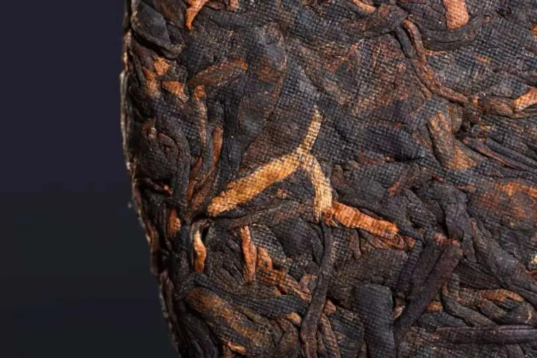 易武熟茶，當(dāng)屬易武地道發(fā)酵